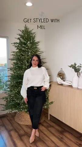 Having a casual thanksgiving? No problem you can still wear your denim and sweater! The proper way to style it & elevate the look is simply add heels to dress up the look, not into heels? All good instead of wear sneakers swap it from loafers it changes the entire look to give it for holiday feels  #OOTD #stylist #fashion #fashionstyle #fashionista #fashionstylist #styleblogger #styleinspo #stylefashion #fashionblogger #denimstyle #fall #fallfashion #fallstyle #thanksgiving #thanksgivingoutfit #causalstyle #styling #wardrobestylist #jeans #sweater #sweaterweather #sweaterseason 