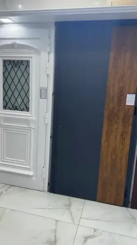 لا تندفع للاسماء الرنانه ابحث عن الجوده الممتازه والسعر الجيد بعيد عن الدعايات  شركة الخالديه من الشركات اللي توفر الابواب الرئيسيه و ابواب الخدمه باسعار تنافسيه وجوده عاليه 