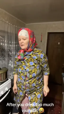 Grandma dancing ! #dancinhasdotiktok #power #parati #humor #umor #dúo #stitch #funnytiktok #comedia #LearnOnTikTok #tik_tok #fypdong #for #jokes #comedia #grandma #follow #tiktokromania #usa🇺🇸 #unitedkingdom #videoviral 