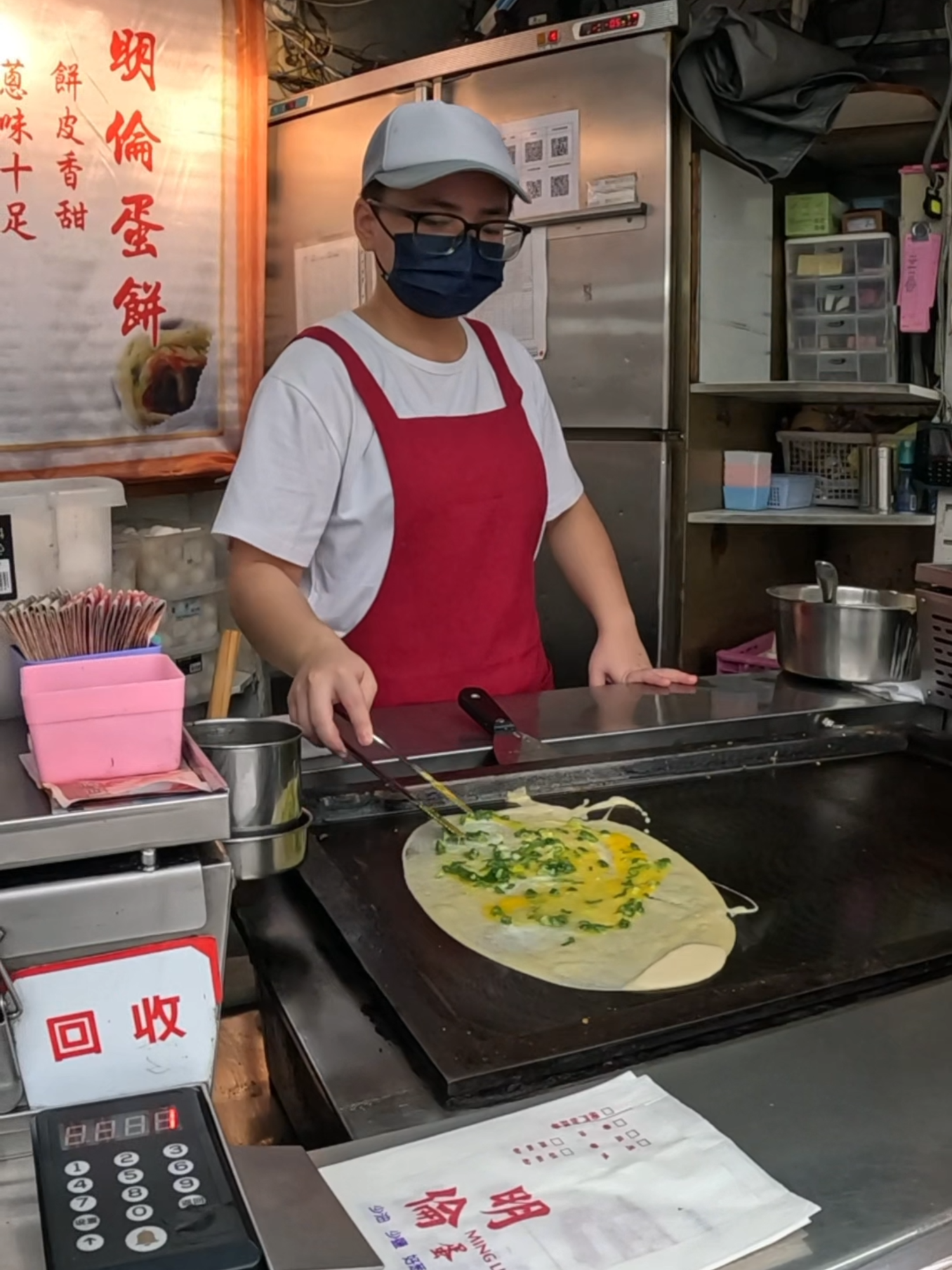 $1.50 snack in Taiwan 🇹🇼  #hughabroad #streetfood #travel