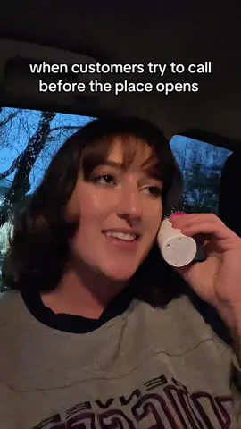 i filmed this outside of a subway #customerservice #serverlife #serviceindustryproblems #hostessproblems #hostessingtings #hostessing #hostesstiktok #serviceindustry #restauranttiktok #customersbelike #customerserviceproblems #restaurantstory #hostesstingz 