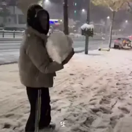 live instagram ZaLe malam2 maen salju cr x growlwithleo #zayyan #zayyanxodiac #xodiacofficial #leoxodiac #xbliss #xodiac #firstsnow #fyp 