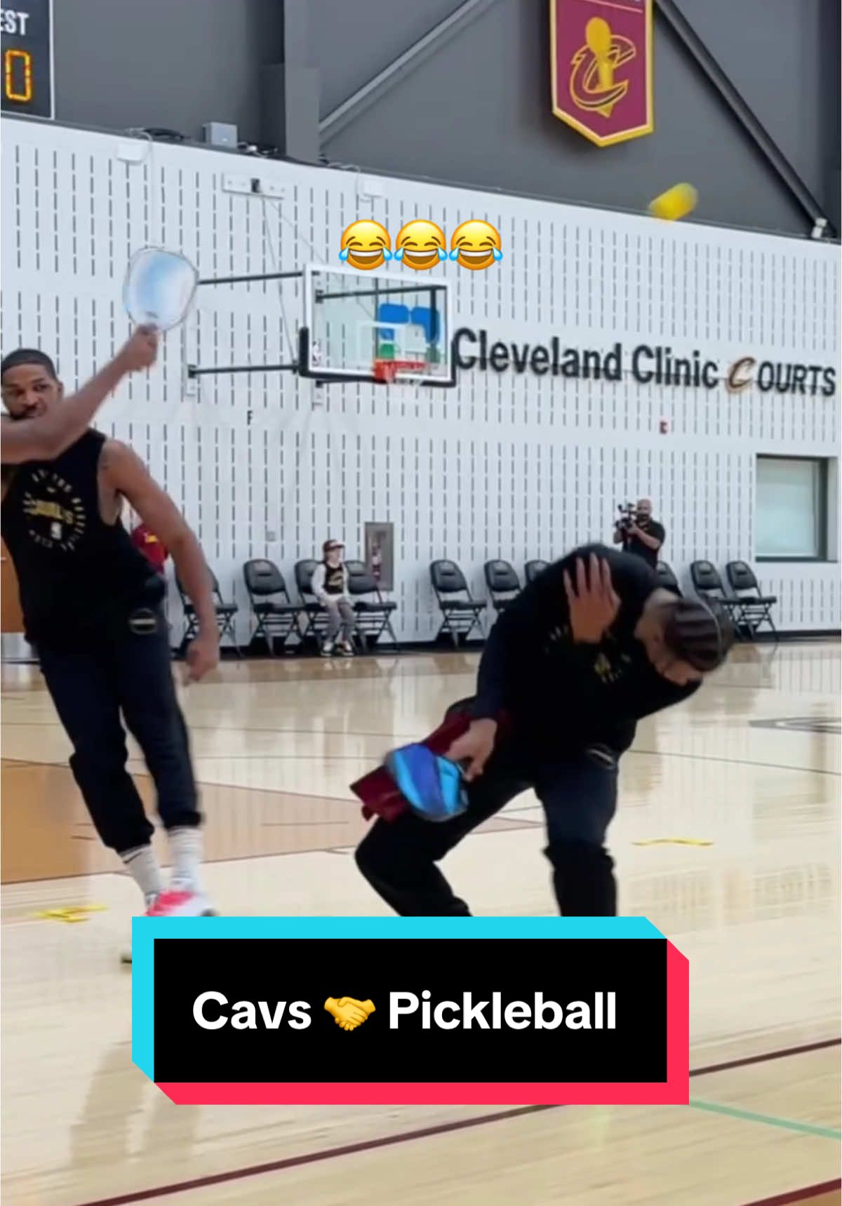 The Cavs get loose with some pickleball at #CavsAllAcess yesterday! 💪 #NBA #ClevelandCavaliers 