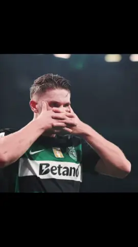 Saddest Love Island Moment😔 #fyp #foryoupage #footballtiktok #footballedit #futbol #footballmemes #funnyfootball #gyokeres #viktorgyökeres #sporting #sportingcp #sweden 