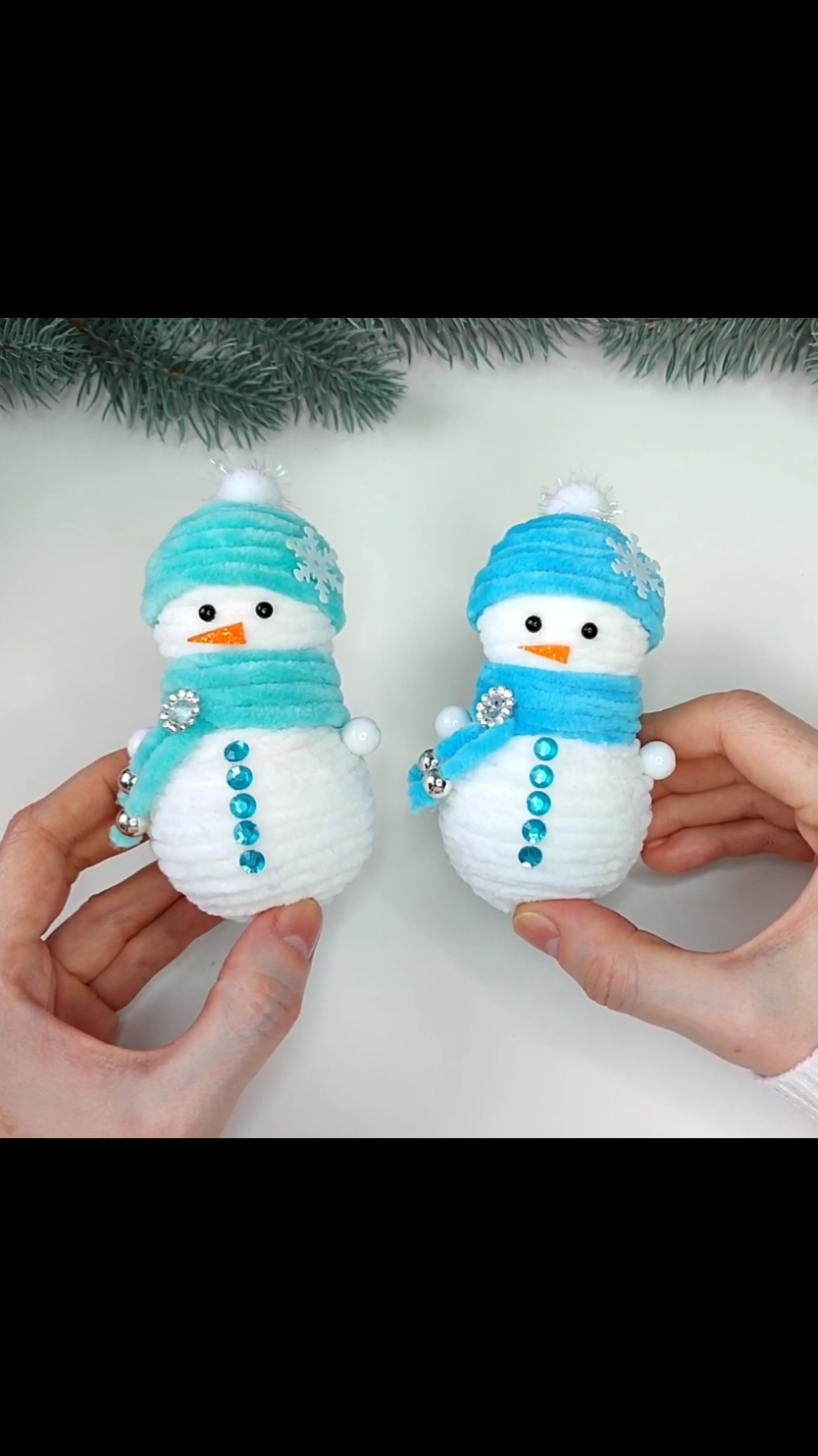 Snowman DIY ☃️🎄 #Сніговик #новорічніприкраси #новорічнийдекор  #новорічнііграшки #christmasdecor #christmasdecorations #snowman #crafts 
