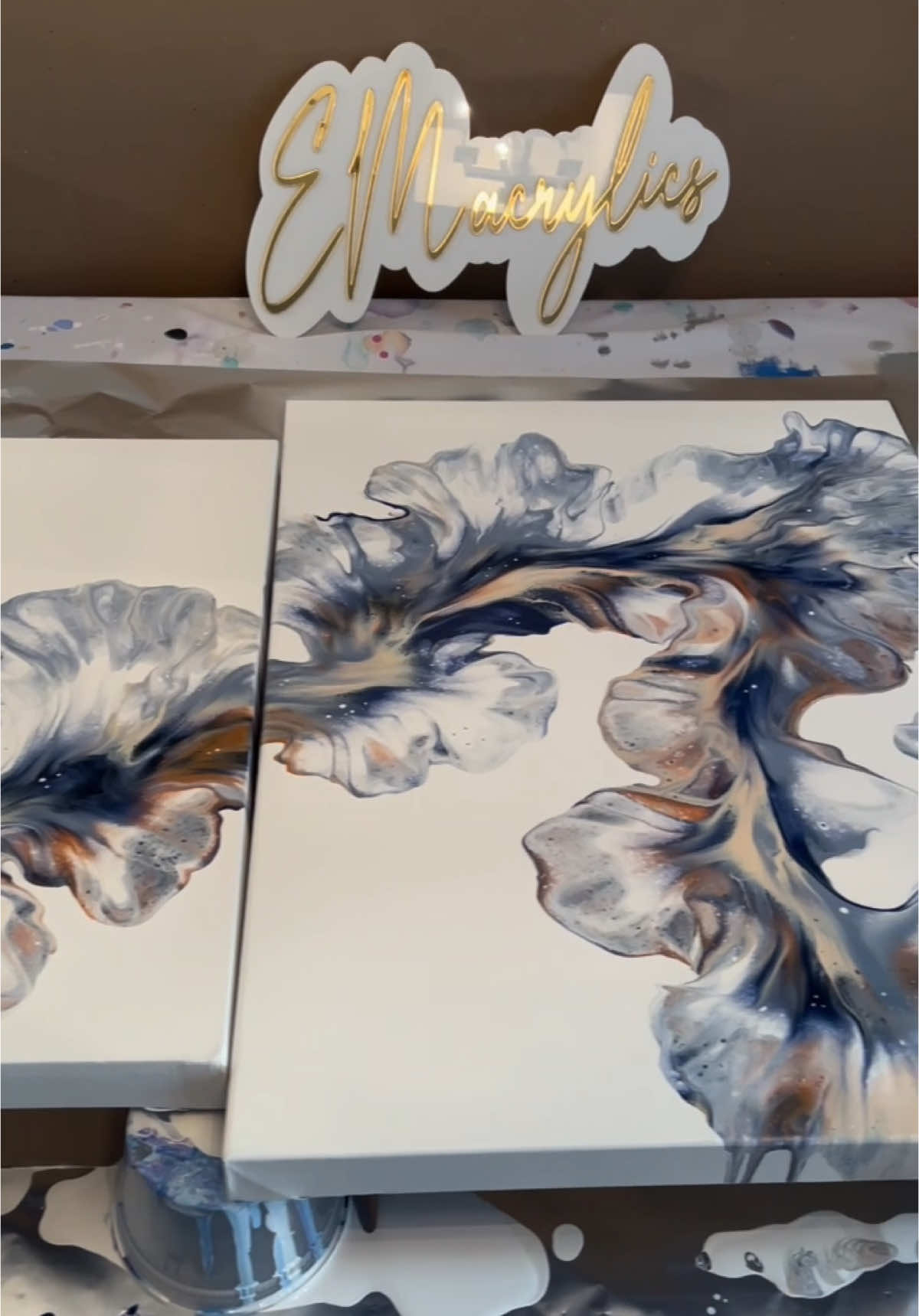 Creating this three piece custom set in fluid acrylics ✨ #theartist #dutchpour #acrylicpaint #fluidart #fluidartist #arttok #acrylicpainting 