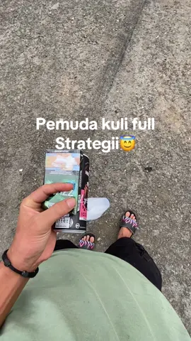Nurut i gengsi remokk… @okky_amatori yahh🤣 #pemudakuli #trendingvideo #fyp 