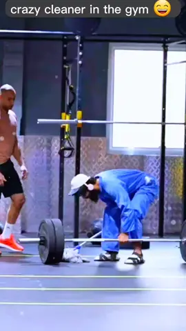 part 79 |  crazy cleaner 😜  #anatoly #anatolyprank #gym #gymprank #gymmotivation #GymTok #workout #fyp #powerlifting #fyppp @ANATOLY 