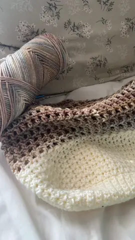 Tutorial for this bag is on my youtube channel!! #crochetersoftiktok #crochetbags #crochettok #customorder #fypシ゚viral #viraltiktok 