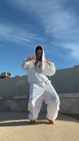 STICKYYY dc: @dylansmovin hoodie from @aelfriceden_official check their black friday sale & use code karinn25 🤍 #sticky #dancechallenge #choreography #hiphopdance 