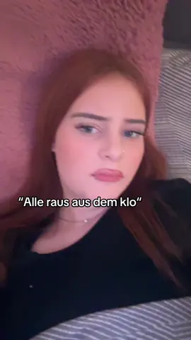 #viral_video #fyyyyyyyyyyyyyyyyy #fypシ゚viral #fyp #fyp #schule #mädchen #toilet #girlscore 