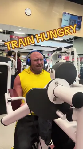 What’s your favorite shoulder exercise? They say when one window closes another opens. This is very true, but the #Hungry break windows, chew up glass and kick ass until they their way! #TrainHungry #Ryback #FeedMeMore 
