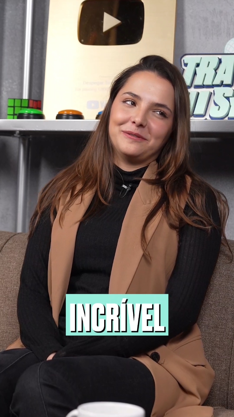 Um minuto para decolar com @Camila Trianda ⏳  #camilatrianda #decolar #entrevista #despegar #travel 