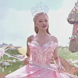 I need 4k rn   • • #walkieescobell #wicked #galinda #glindathegoodwitch #wizardofoz #wickededit #elphaba 