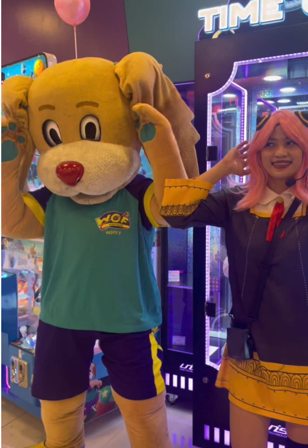 Ice cream yummy ice cream good naman ang ating #WednesdayDanceCover with Woffy and Anya ngayon! 🤩 #WOF #WorldOfFun #TuloyTuloyAngSayaSaWOF #fyp