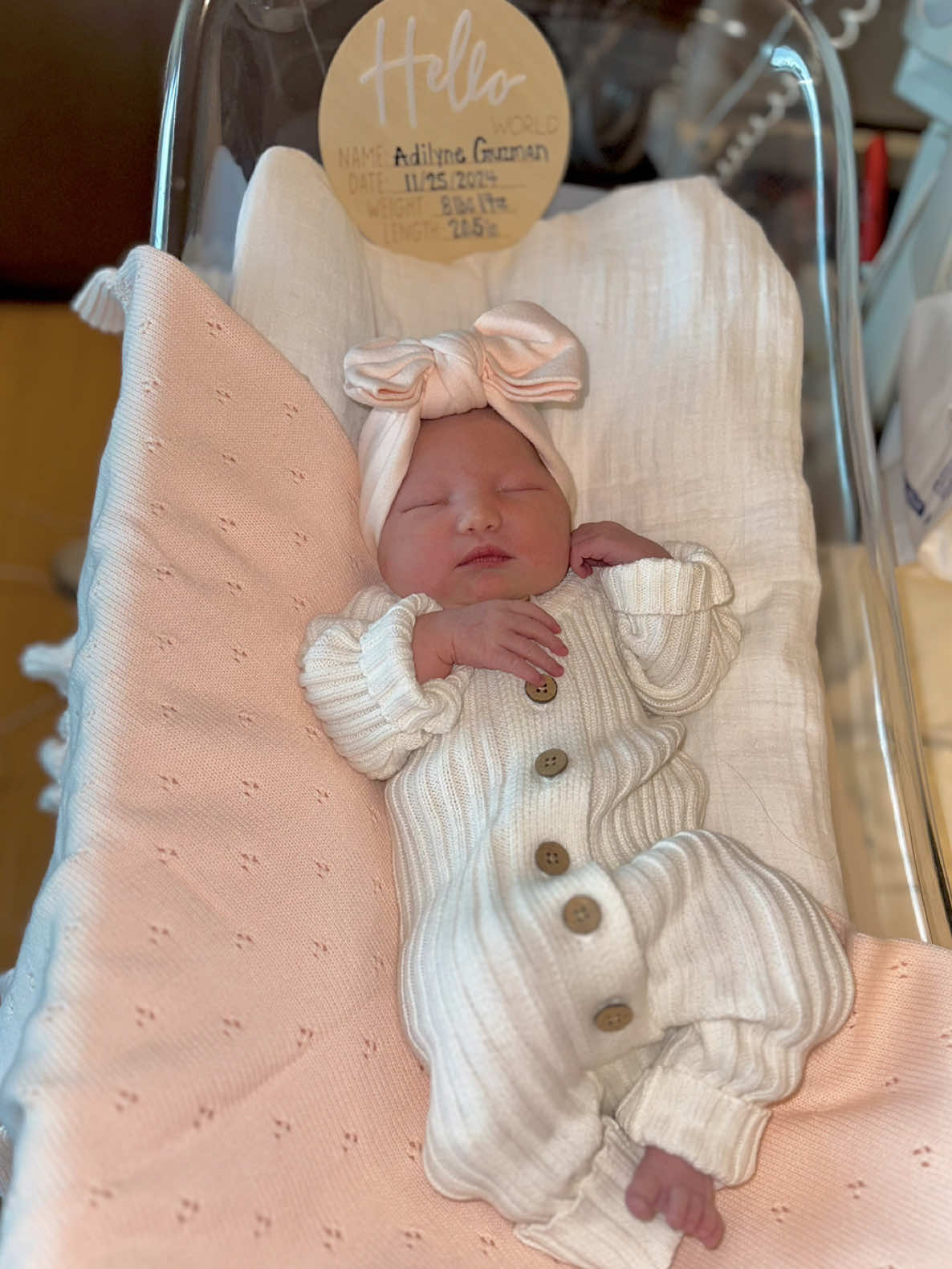 Asi como la pedi 🤍😍 #newborn #baby #babygirl #babygirloutfit #hospital #itstime #bebe #babies #bebestiktoks #pregnant #pregnanttiktok #hijas #niña #embarazo #parati #paratii @Luna and Luca 