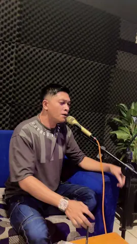 Abinih dhuwe' 😍😍(rana duka)@Ledom Malang @SAMDOST.666 @samsulsyarief1 @TEAM BASAH 🦂 @khoirulnizar #coverlagu #ranaduka #abinihduwek #liriklagu #adudekk #padahariini #trending #tiktok #fyp #music #madura 