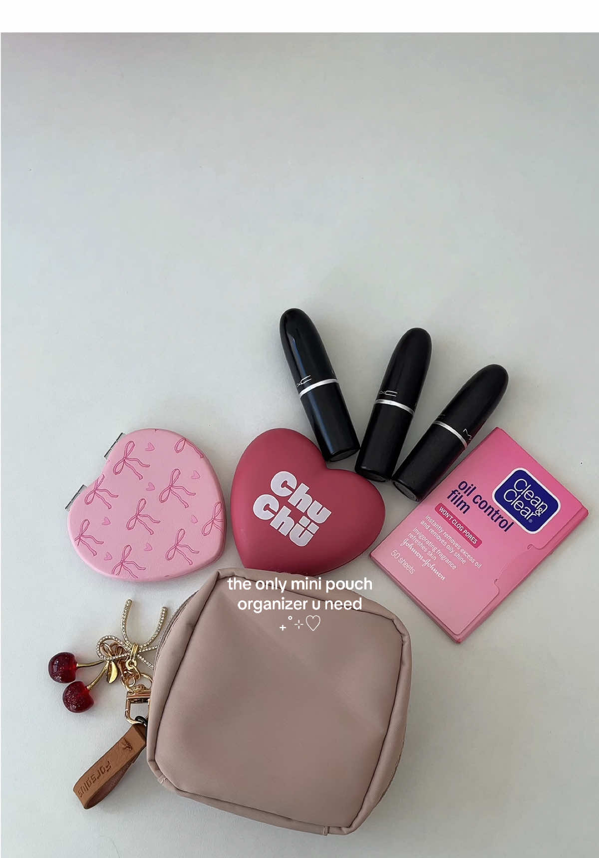 Replying to @kaezuri this mini pouch is a need.✨ #minipouch #minipouchbag #pouch #makeuppouch #makeupbag #makeupbagessentials #whatsinmymakeuppouch #whatsinmybag #makeup #viralproducts 