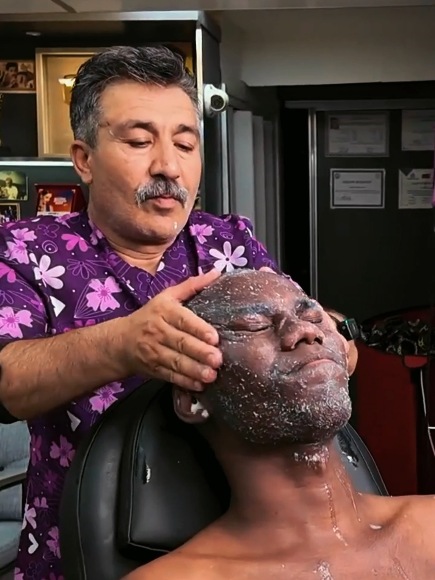 LONG SLEEP THERAPY; RELAXING BODY MASSAGE AND SKIN CARE @corumluamir  #asmr #massage #asmrmassage #relax #soap #relaxwithsoap #trending #barber #haircut #asmrhaircutsmassage #fyp #headmassages #usa🇺🇸