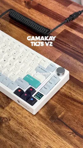 Do you need a silent keyboard? #tech #keyboard #setup #blackfriday 