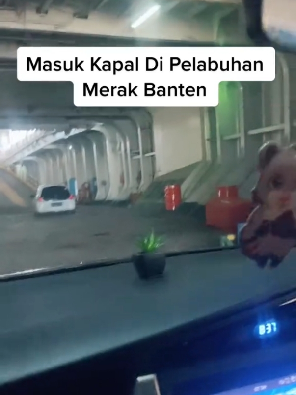 Bismillahirrahmanirrahim mendung kira2 #merak #pelabuhanmerakbakauheni #lampung 