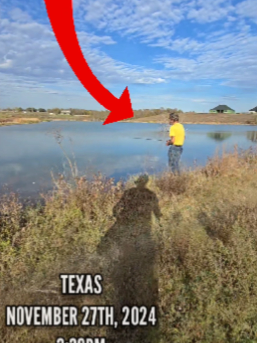 OLD MAN KICKS ME OUT MY SPOT! 😨😯 #fishing #fishingvideos #fishingtime #bassfishing #texasfishing #Outdoors #jermfishingtv #freshwaterfishing #fishtok #pondfishing 