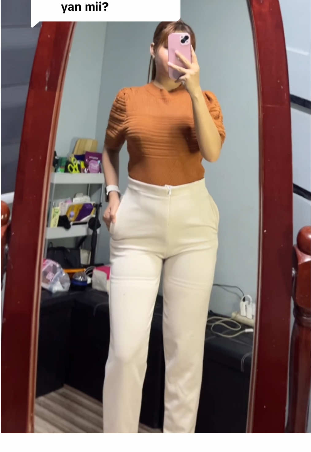 Replying to @CoachLea for reference po. 5'2 ako, and dirty white po yang suot ko 