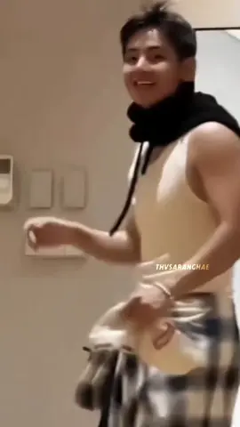 DANCER TAEHYUNG IS BACK 🕺#taehyung #kimtaehyung #trending  #Kim_sanaV🐻 #foryoupage 