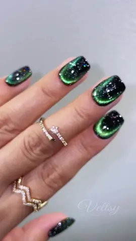 🌌Aurora Reverse French Cat Eye Gel Nails 💅 Yes or No? ✨ 🛒Products Used: ✨Hema-Free Gel-Nightdream ✨Neon Cat Eye Gel-NC03 ✨Magnet For Cat Eye Gel-02