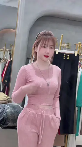 Set bộ quần áo dài tay nữ chất thun tăm #setdoxinh #setdonu #setdodep #macdepmoingay #thoitrangnu #viralvideo 