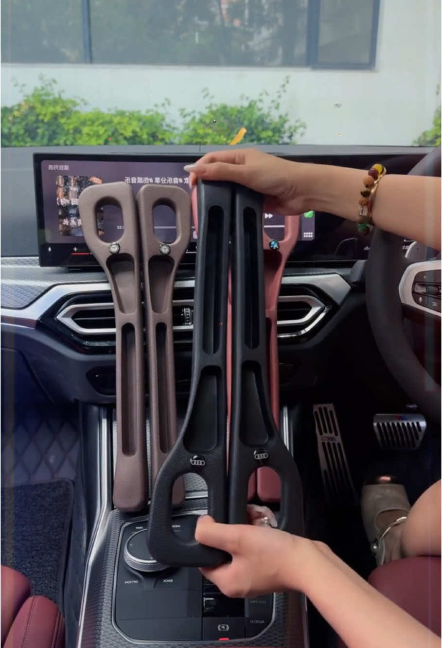 ของของฉันตกลงไปในรอยแตกและมันทำให้ฉันรำคาญ ดังนั้นฉันจึงใช้ฟิลเลอร์ช่องว่างที่นั่งนี้#ที่พักพลุพัทยา #อุปกรณ์รถยนต์ #รถ #ตัวยึดรถ #car #cars 