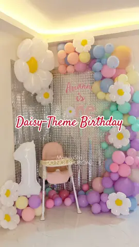 Daisy balloon set for your daisy themed birthday.  #birthdaytheme #daisythemedbirthday #flowertheme #daisybirthday 