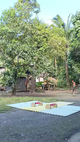 liquid chalk is available in the yellow basket☝ #calisthenics #aesthetic #GymTok #affiliate #fypシ゚viral #foryou #fyp #viral #fy #fyppppppppppppppppppppppp 