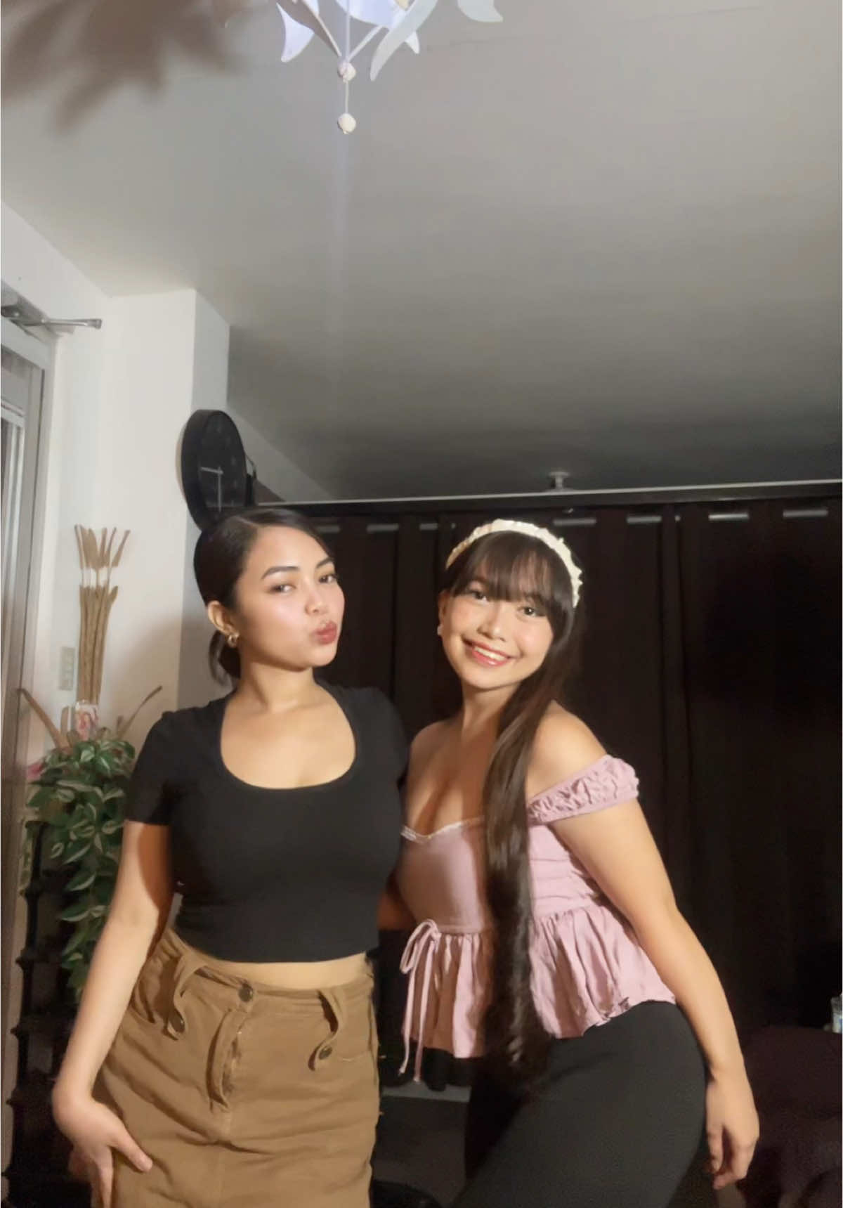 Ang cute naman ng kasama ko @Hannah Magdales   