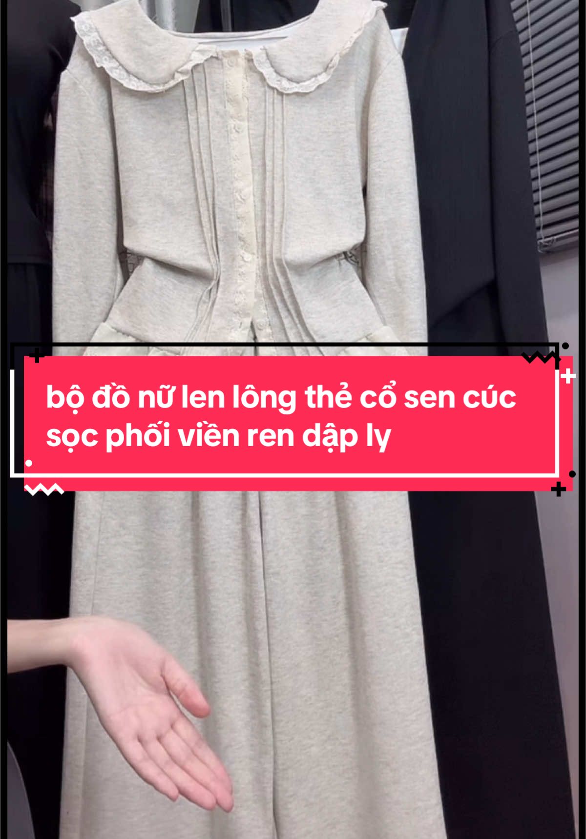 bộ đồ nữ len lông thỏ cổ sen cúc sọc phối viền ren dập ly. #xuhuong #xuhuongtiktok #set #trending #xh #trendingsong #setup #setxinh #trend 