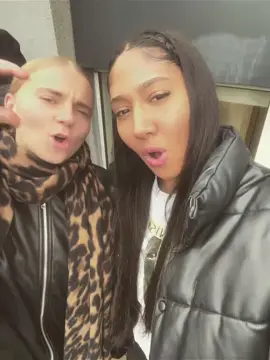 huch wer ist den da👀#foryou #viral #fyp #goviral #fouryoupage #fyyyyyyyyyyyyyyyy #gönnfy #fypageシ #fürdich #4upage #xzyabc 