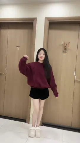 Áo xinh và dày dặn lắm nè