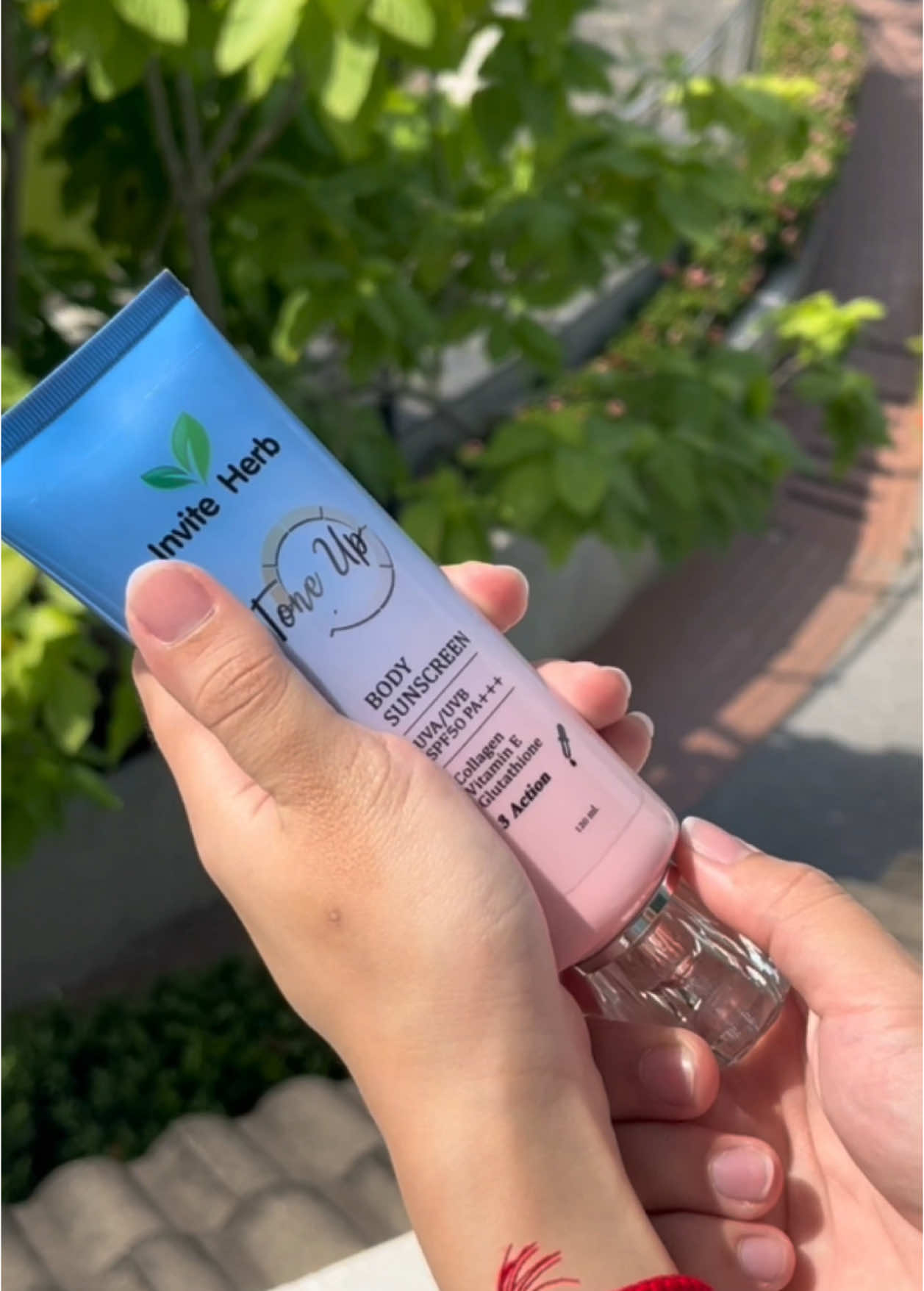 สวยครบทุกจุดตั้งแต่หัวจรดเท้าด้วย Invite Herb!🌸💧✨ #Inviteherb #CC #CastleCbkk #ซีซีร้านเครื่องสำอางสีเหลือง #เคล็ดลับผิวสวย 