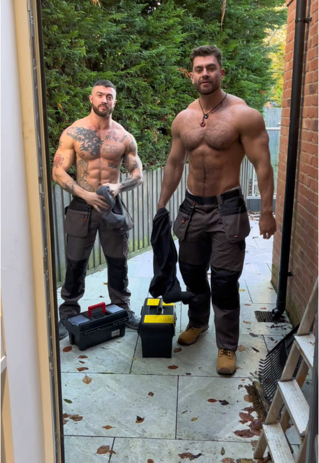 @Reece Beresford  Would you let us in ?  #tradies #muscle 