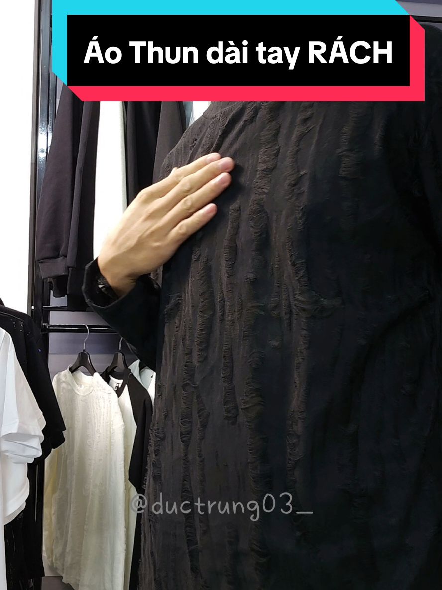 Điểm nhấn tạo nên phong cách😍 #aothun #aothunrach #aothundaitay #aothundaitayrach #atino #aothundaitaynam #sandealthantoc #muataitiktokshop #reviewquanao #moingaymotoutfit #luotvuisam #saleluongve #ductrung03_ #onlinefriday 