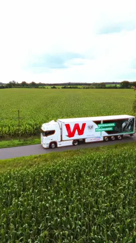 Du kannst einen kühlen Kopf bewahren beim LKW fahren? 🥶    Wir suchen motivierte Fahrer für unsere Logistiktochter Wetralog. 🚛 Du bist engagiert, fährst gerne LKW und hast Lust auf neue Herausfoderungen? 💪  Dann bewirb Dich jetzt per DM oder unter www.westfleisch.de und werde Teil unseres Teams! 🌟   #westfleisch #wetralog #transport #logistig #fahrer #teamwork #karriere #lkw #scania #bewerbung #jobs #weitergemeinsamvoran #ontheroad #truckdriver #trucking 