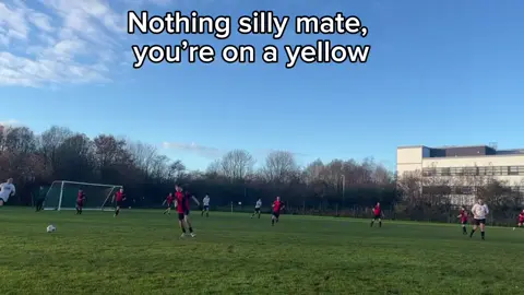 Got the ball ref? #northumbria #newcastle #football #juan #goal #sundayleague #unifootball #badtackle #sundayleaguetackle #sundayleaguefootball 