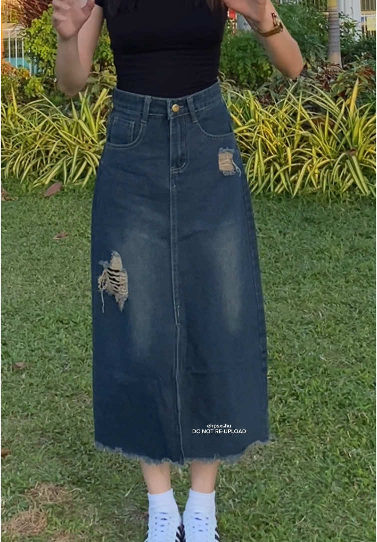Sobrang ganda 😩 #skirt #denimskirt #maxiskirt #outfit 