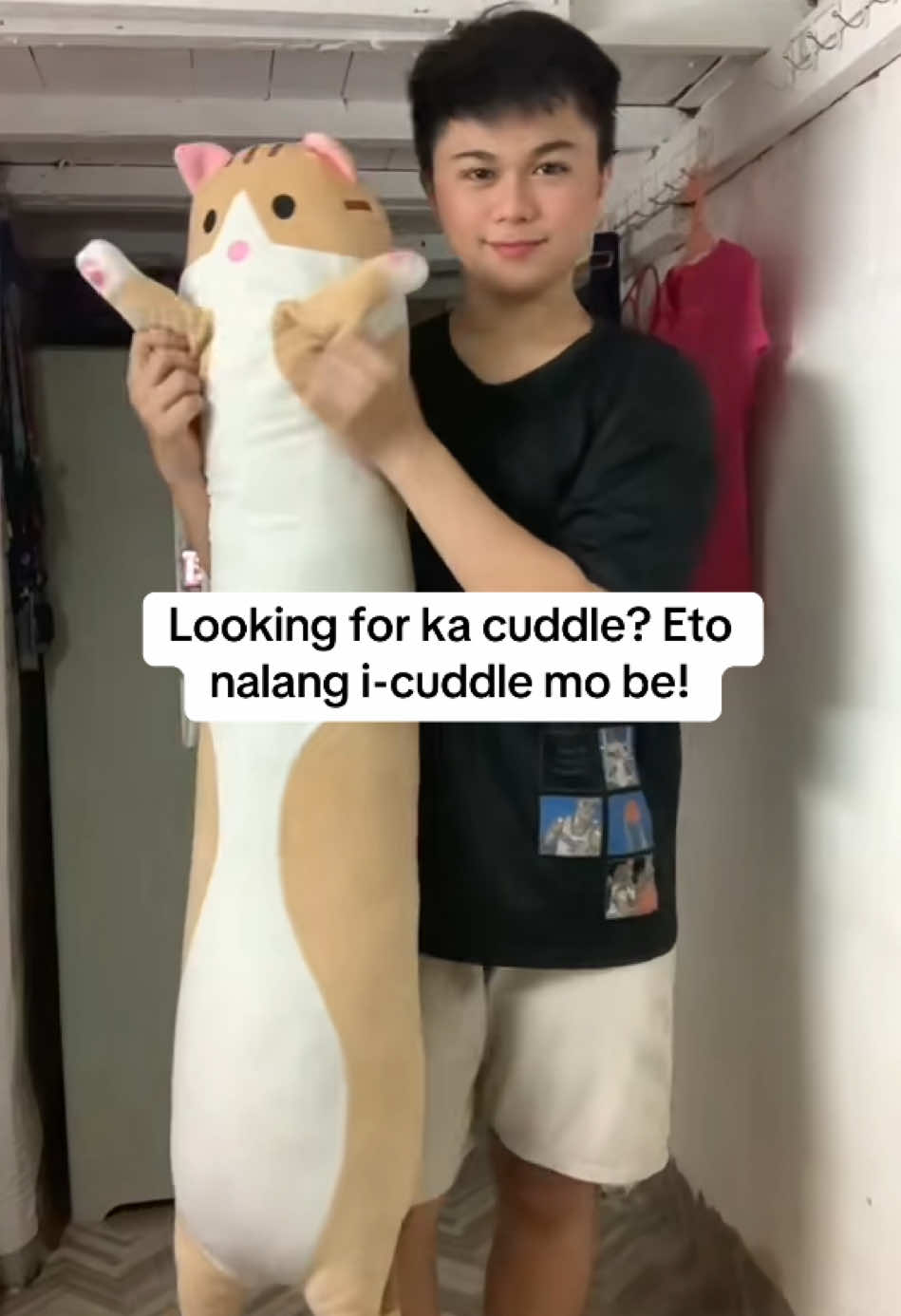 Favorite hotdog pillow super lambot!!☺️ #hotdogpillow #pillow #longpillowhotdog #plushiecatpillow #pillowhotdog #pillowforkids 