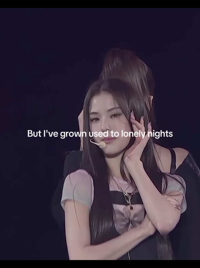 izna 'IWALY' Lyrics #gyuuux #izna #iwaly #lyrics #lyricsong #kpop #fyp 