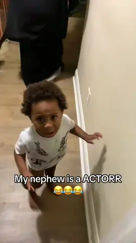 When your toddlers are dramatic queen 😂 #toddlers #funnytoddlers #toddlersoftiktok #dramatictoddler #dramaticqueen #funny #funnymoments #viral #trending #fyp 