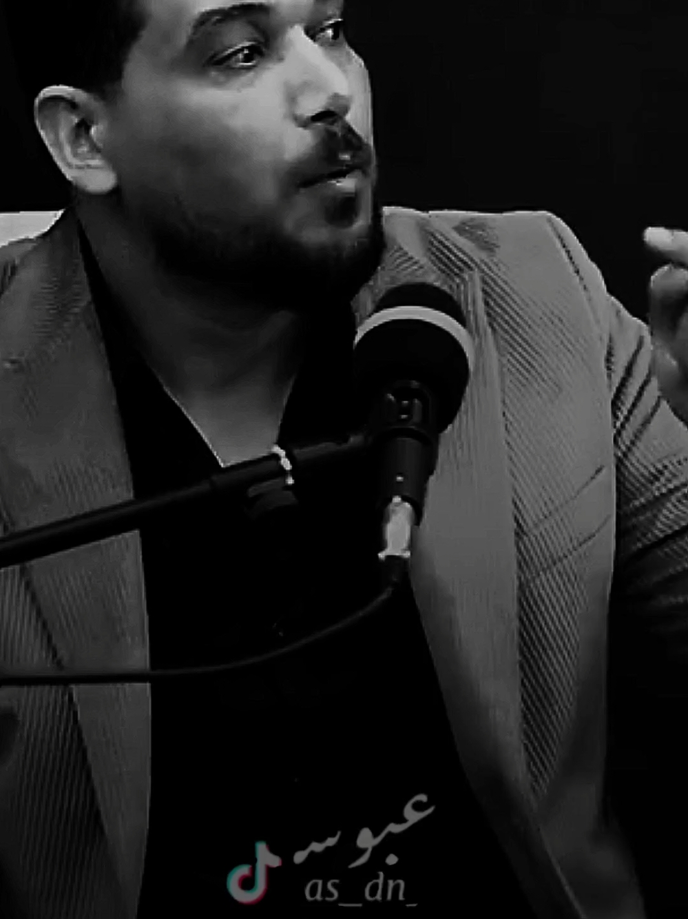 بالعكس ونسه! #شعر_عراقي #زيد_النافعي #تصميم_فيديوهات🎶🎤🎬 #ستوريات #الـمـصـمـم_عــبــوســ #تصميمي 