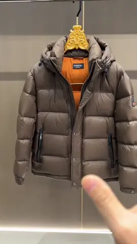 #winterfashion #clothes #downjacket #fashiondesigner #luxurylife #luxuryshopping #OOTD #fyp 