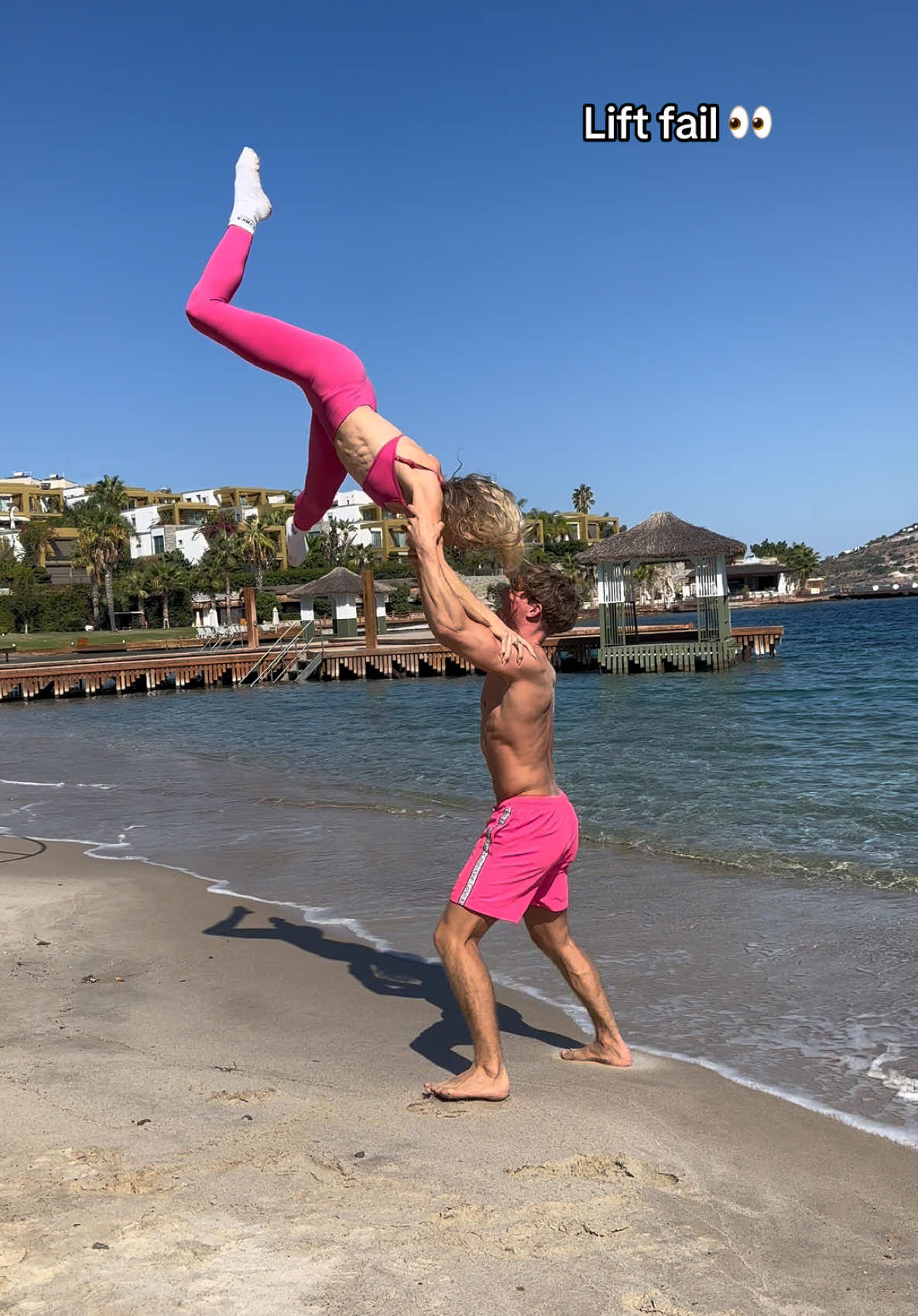 FAIL 👀 #twins #lift #partnerlift #fail @DAN & JO 🌊 
