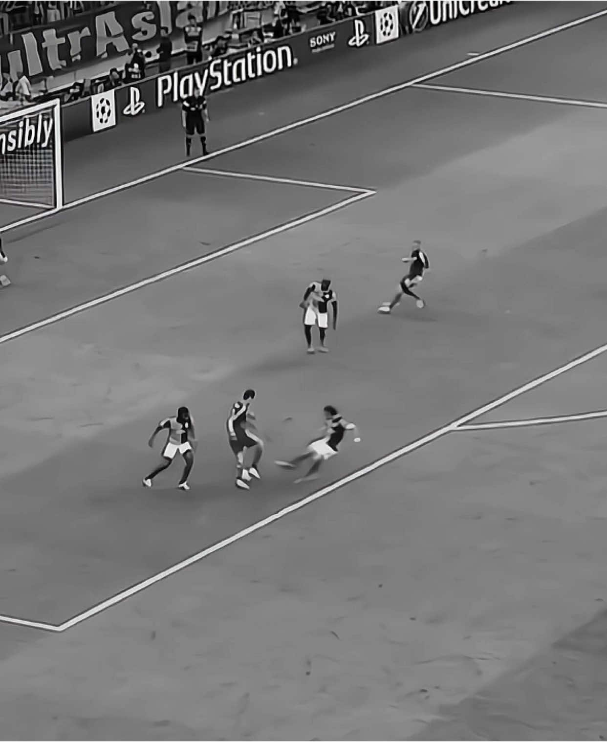 واذا سألوك عن حبنا #trending #cirstianoronaldo 